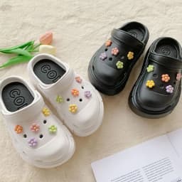 10pcs 5 Petal Flower Hole Shoes Charms Designer DIY Shiny Bling Shoes Decoration for JIBS Kids Boys Women Girls Gifts