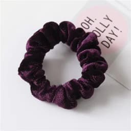 2022 New Arrival Velvet Elastic Hair Ropes Scrunchies Girls' No Crease Hair Ties Women Hair Accessories Headwear