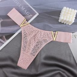 Women's Sexy Low-Waisted Lace T-Pants with V-Shaped Buckle Waistband Thong Half-Wrapped Buttocks Briefs Lady Knickers