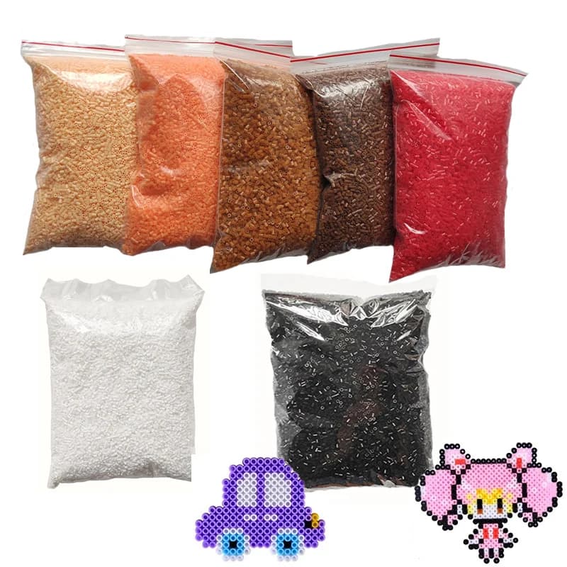 10000pcs / Bag 2.6mm Mini Hama Beads Kids DIY Toy Colormixing White Black Skin Color Fuse Beads Learning Toys for Children