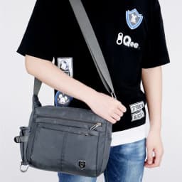 Men's Casual Shoulder Messenger Bag Splash-proof Nylon Oxford High Capacity Horizonta Crossbody Bag With Water Cup Side Pocket