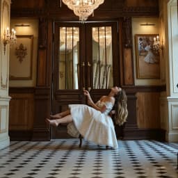 Off Shoulder Lace Short Wedding Dress Sparkly Glitter Tulle A Line Backless Bridal Gown Mini Vestido De Novia Robe Mariée Custom