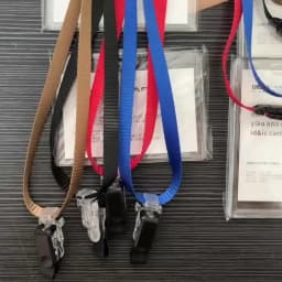 ID Card Holder Keychain Desk Accessories Photocard Holder Business Card Holder Stationery Organizer Clip Holder Office Supplies