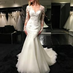 Long Sleeve Mermaid Wedding Dresses Sheer V Neck Lace Appliques Illusion Back Bridal Gown Sweep Train Tulle Vestido De Novia