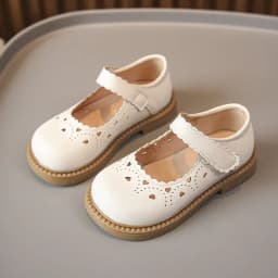 Girls Sweet Leather Shoes 2025 Spring Autumn Fashion Kids Mary Janes with Cut-outs Heart Princess Children Dress Shoes Soft Chic