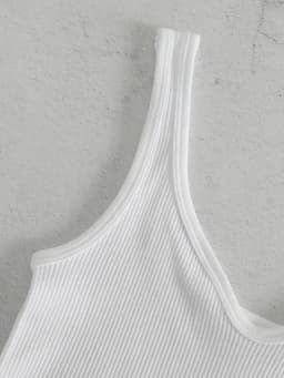 Harajuku Basic Crop Tops Rib Knit Crop Tops Women Sexy Seamless Deep V Neck Tank Top Fashion Bra Sleeveless Backless Sports Vest