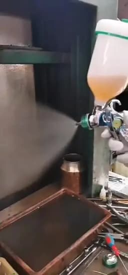 Professional HVLP Spray Gun 1.4/1.7/2.0/2.5mm Steel Nozzle Gravity Spray Gun DIY Spray Paint Kit Home Car Paint Spray Gun Tools
