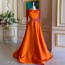 Orange Evening Dress Long Sleeves Beading Applique Scoop Neck Sweep Train A Line Satin Prom Gown Formal Party Dresses 2025