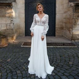 Bohemian Wedding Dress for Bride Customized Elegant Long Sleeves Lace See through V Neck A Line Sweep Train Bridal Gowns