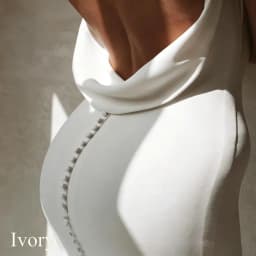 Sexy Mermaid Wedding Dress V-Neck Open Back Boho Wedding Gowns Simple Plain Long Train Buttons Beach Bridal Dress Robe De Mariee
