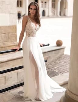 Beach Chiffon Elegant Wedding Dresses Detachable Puff Sleeves V Neck Lace Applique Backless Boho Elegant Bridal Gowns Customized