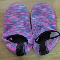 One Pair Quick Dry Water Socks Unisex Multiple Colors Comfy Non Slip Water Shoes Anti Slip Swimming Beach Shoes