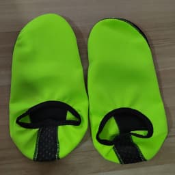 One Pair Quick Dry Water Socks Unisex Multiple Colors Comfy Non Slip Water Shoes Anti Slip Swimming Beach Shoes