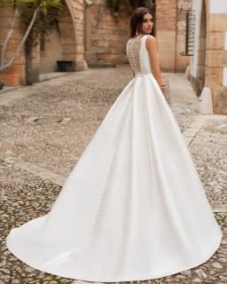 SoDigne Satin Princess Wedding Dresses Scoop Neck Pockets Bride Dresses Buttons Country Elegant Wedding Gowns Customized