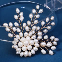 Pearl Brooch Pin Snowflake High-end Silk Scarf Buckle Luxury Exquisite Ladies Clothing Accessories Dress Skirt Jewelry