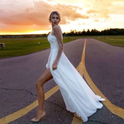 Customized White Bridal Gowns Chiffon Wedding Dresses 2024 Long Sleeves Jewel Neck Front Slit Wedding Gowns Beaded Affordable