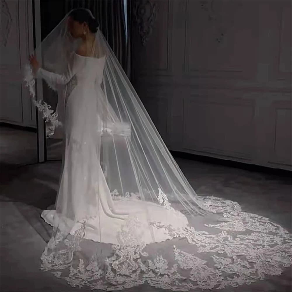 White Ivory 3M Wedding Veil 3M Long Soft Tulle Royal Bridal Veil with Comb Bling Sequins Lace Scalloped Veil Wedding Accessories