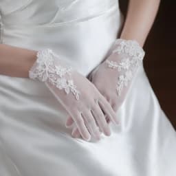 WG060 Wedding Bridal White Gloves Handmade Soft Tulle Lace Appliqued Short Brides Gloves Women Pageant Prom Perform Handschuh