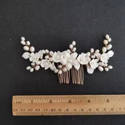 SLBRIDAL Handmade Crystal Rhinestone Pearls Ceramic Flower Bridal Hair Comb Wedding Hair Accessories Bridesmaids Women Jewelry