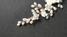 SLBRIDAL Handmade Crystal Rhinestone Pearls Ceramic Flower Bridal Hair Comb Wedding Hair Accessories Bridesmaids Women Jewelry