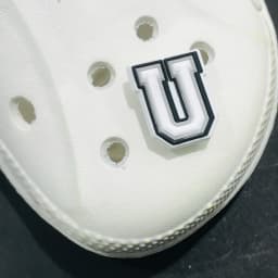 1Pcs Cartoon English Alphabet A-Z Letters PVC 3D Shoe Charms Garden Shoes Accessories Decoration Fit band Kids Gift
