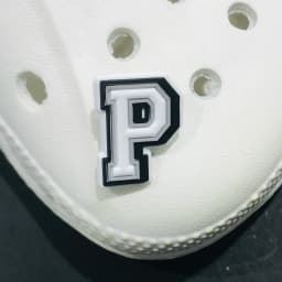 1Pcs Cartoon English Alphabet A-Z Letters PVC 3D Shoe Charms Garden Shoes Accessories Decoration Fit band Kids Gift