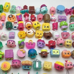 New 50pcs Mix Mini Furniture Food Fruit Dolls Pretend Play Shop Season 1 2 3 4 5 6 7 Action Figures Toy Kids Girls Gif