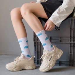 Socks Female Sky Blue Small Fresh White Cloud Student Sports Tide Socks Female Couple Hip-hop Skateboard Socks