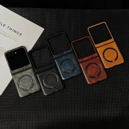 Retro Leather Magnetic Case for Motorola Razr 60 50 Ultra 2025 Razr + 2024 Magsafe Wireless Charging Protection Cover Funda