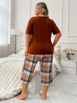 Round neck cute teddy bear short sleeved checkered 7-inch pants casual soft and comfortable plus size women's set pajamas