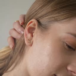 Huitan Korean Style Flower Stud Earrings Women Gold Color White Cubic Zirconia Small Fresh Fashion Accessories Hot Jewelry