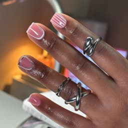 24Pcs French Tip Handmade Press On Nails Minimalist Solid Color Fake Nails Medium Square Full Cover Press On Nail Tips With Glue