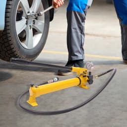CP-700 Manual Hydraulic Pump with Pressure Guage Maximum Output Pressure 700bar Easy to Use