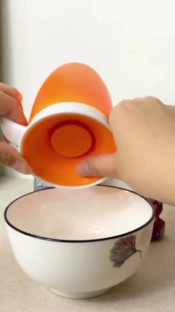 360 Degrees Can Be Rotated Baby Learning Drinking Cup with Double Handle Flip Lid Leakproof Silicone Infants Water Cups Bottle
