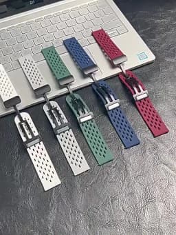 22mm 20mm Magnetic Strap for Samsung Galaxy Watch 4 5 6 7 4/6 Classic/Active2 Silicone Band for Amazfit Bip 3 Huawei GT7 Pro GT6