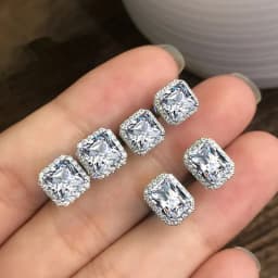 Huitan Gorgeous Green Cubic Zirconia Stud Earrings for Women Noble Wedding Party Earring Nice Birthday Gift Lady Fashion Jewelry