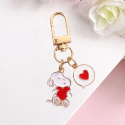 Snoopy Creative Cute Cartoon Metal Keychain Personality Two-dimensional Animation Peripheral Couple Backpack Decorative Pendant