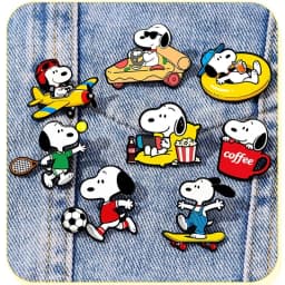 Cute cartoon dog badge Cartoon anime creative puppy metal brooch decoration cute alloy brooch anti slip button badge