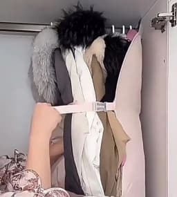 Wardrobe Compressed Storage Board Closet Space Saver Compression Strap for Down Jacket Coat Sweater Travel Clothes Organizer Bag