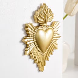 1PC, Made of Resin, Flame-Shaped Heart-Shaped Decorative Handcrafted Item for Hanging, Suitable for Home Wall Decoration