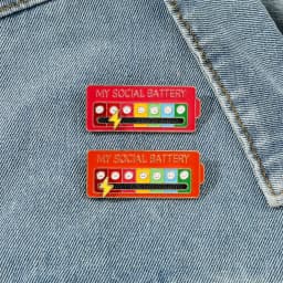 Mood Expression Pins for Women Men My Social Battery Brooches on Clothes Funny Alloy Badge Gifts