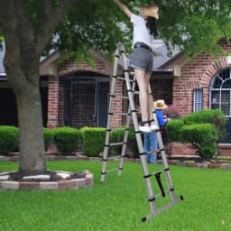 A-Ladder, Straight Telescopic Ladder with Non-Slip Feet, Load Capacity of 330lbs, Foldable, For Home or RV Outdoor Work