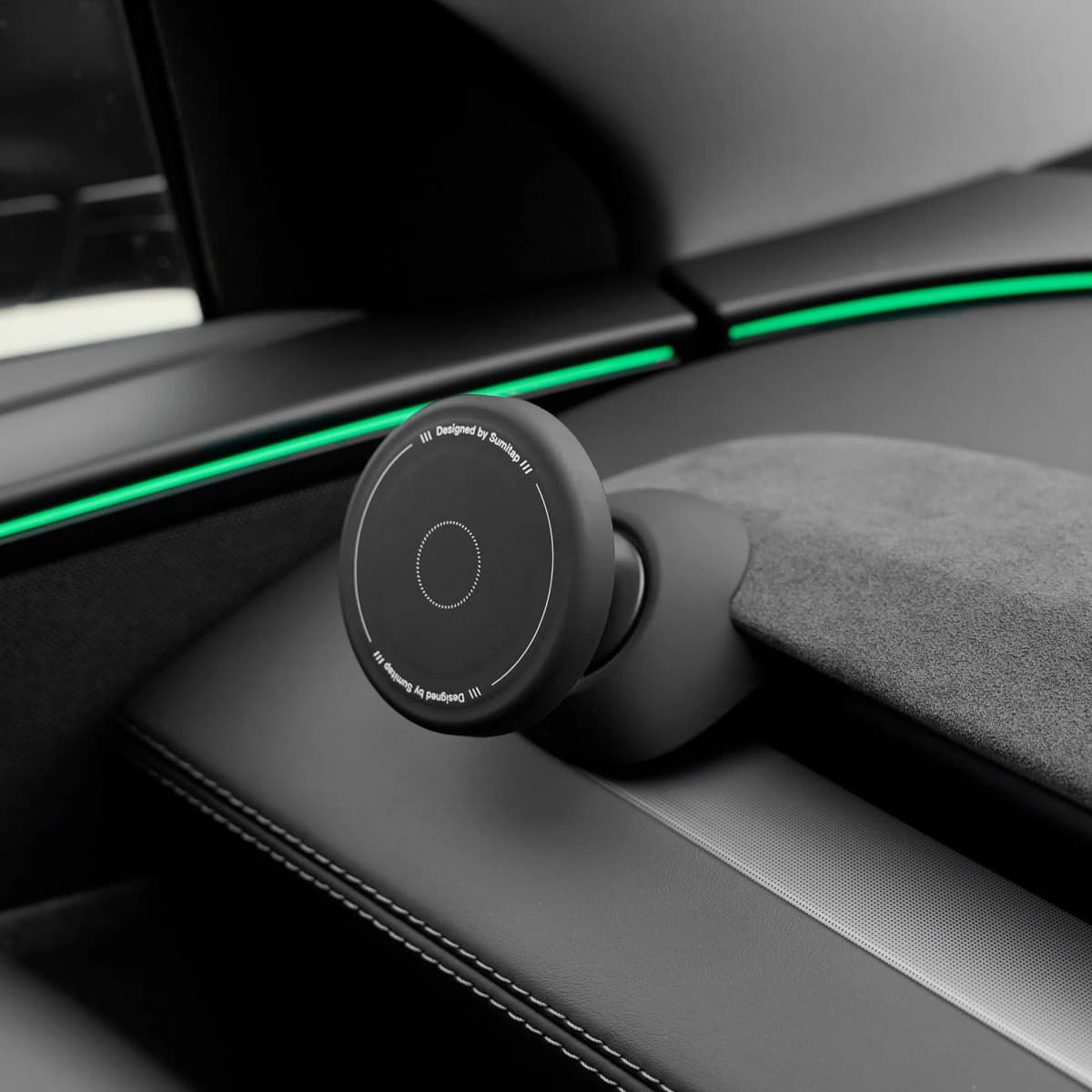 Silicone Magnetic Phone Holder for Tesla Model 3 Highland Model Y Juniper LHD RHD Car Mount Interior Accessories MagSafe