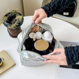 Puffer Makeup Bag Travel Organizer, Lightweight Cosmetic Storage Bag with Zipper, Portable Toiletry Bag for Women