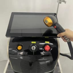Latest Ice Titanium 808nm Diode  Hair Removal Machine with 3-wavelength Alexander  for Painless Permanent Hair Re