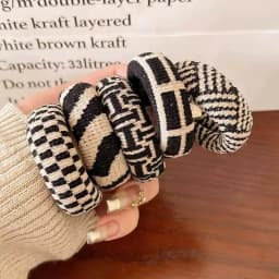 Black And White Striped Thick Hair Tie - High Elasticity Seamless Hair Rope, Simple And Versatile Women'S Hair Accessory