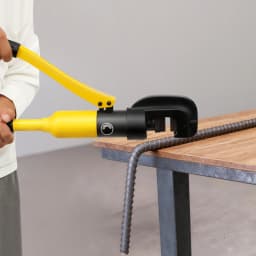 4-22mm Hydraulic Rebar Cutter Rebar Cutting Tool 13Ton/28660 Lbs C-Shaped Head for Easy Mold Change and Steel
