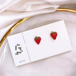 S925 Silver Needle Girl Sense Cute Small Strawberry Net Red Wild Earrings Student Birthday Gift Accessories Crystal Earrings