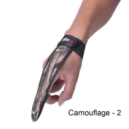 1PC Outdoor Single Finger Protector Fishing Gloves One Finger Non-Slip Casting Glove Stall Protector Sea Fly Carp Fishing Tool