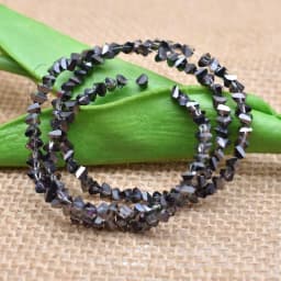 Yanqi 38 Color High quality Triangle Crystal Beads 4mm 130pcs Loose Crystal Glass Beads For Jewelry Making DIY Earring Necklace